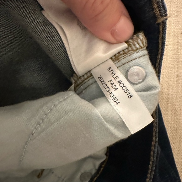 J. Crew Mid-rise kickout jean, 30 - Picture 7 of 7